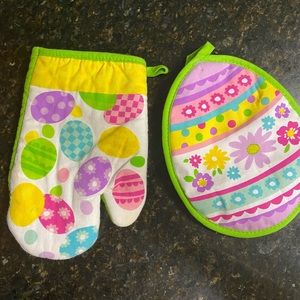 Easter oven mitts